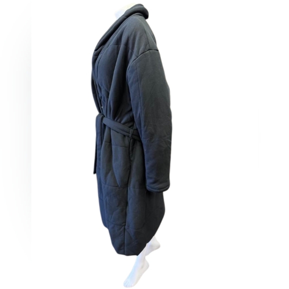 Amazon Essentials NWT Women's Relaxed-Fit Cotton PaddedHome Coat Black Size XXL - Picture 4 of 10